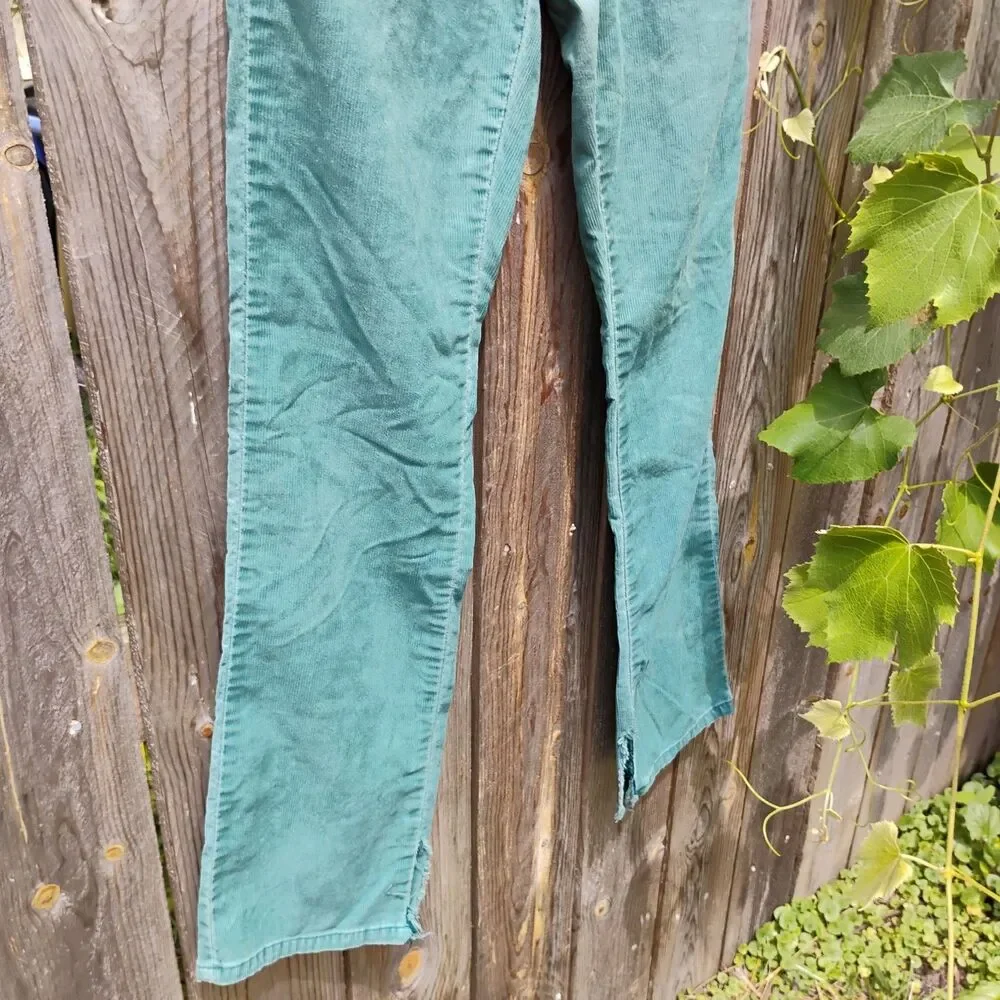 Vintage 07 Levis Teal Green Low Rise Corduroy Pants Sz 8M W29 Distressed Grunge
